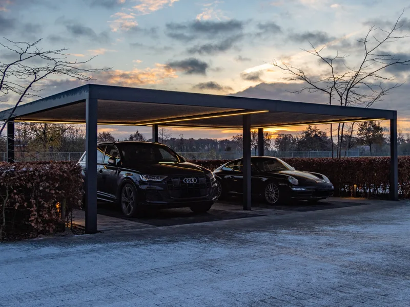 Carport_doppel_RAL7016_LED-Stripes_2_web